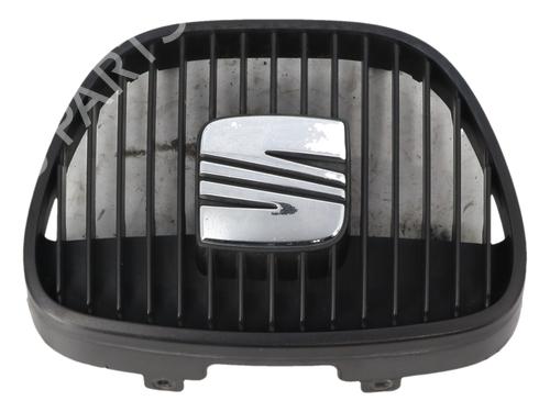 Used Grille Grille 39540438 39540438