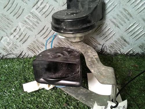 horn-citroen-c4-grand-picasso-ii-da_-de_-2013-29952887 main image