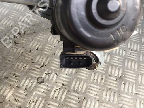 Ruitenwissermotor voor MINI MINI (R56) Cooper D (112 hp) 30072560