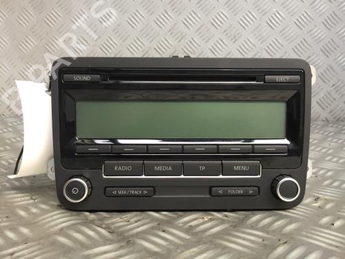 Used Radio VW GOLF VI (5K1) 1.6 TDI (105 hp) 21635539