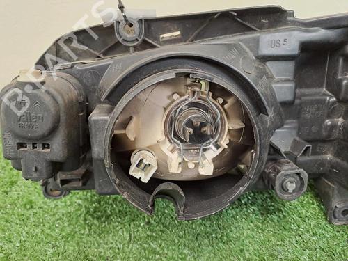 Right headlight PEUGEOT 106 II (1A_, 1C_) 1.1 i | BP24871344C29 