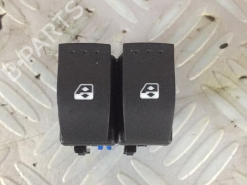 Used Left front window switch RENAULT CLIO II (BB_, CB_) 1.5 dCi (B/CB07) (65 hp) 11402327