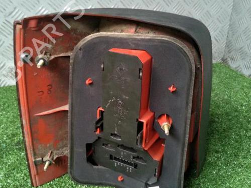 Right taillight VW PASSAT B5 Variant (3B5) 1.9 TDI | BP30071542C35 