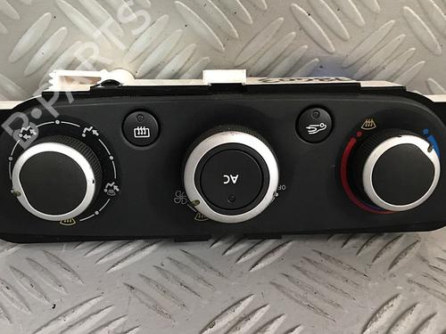 Used Climate control Climate control RENAULT MEGANE III Grandtour (KZ0/1) 1.5 dCi (KZ0C, KZ1A) (90 hp) 30077476 30077476