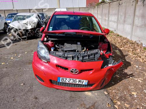 Brugte TOYOTA AYGO (_B1_) 1.0 (KGB10_, KGB10R) (68 hp) 4432380