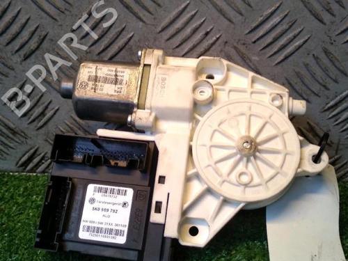 Used Right front window motor Right front window motor VW TIGUAN (5N_) 2.0 TDI (140 hp) 30071702 30071702