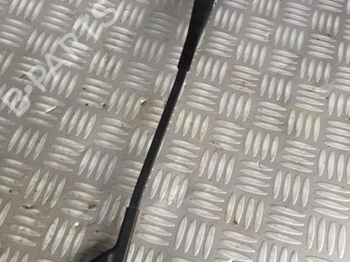 Front windshield wiper arm RENAULT TWINGO II (CN0_) 1.5 dCi (CN0E) | BP30070326C143 