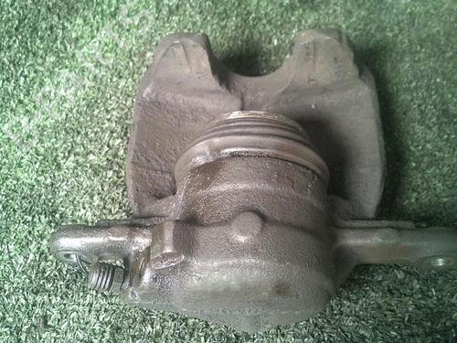 Used Right front brake caliper PEUGEOT 807 (EB_) 2.0 HDI (136 hp) 30066939