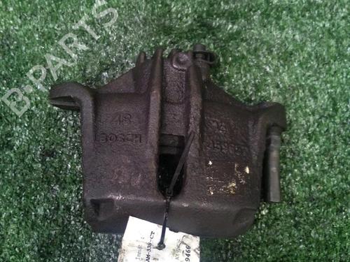 Venstre bremsekaliper foran PEUGEOT 206 Hatchback (2A/C) 1.4 i (75 hp) 19516735
