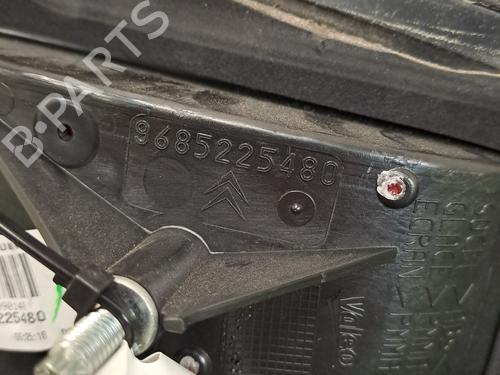 Used Right tailgate light Right tailgate light CITROËN C3 II (SC_) 1.4 HDi 70 (SC8HZC, SC8HR0, SC8HP4) (68 hp) 33006160 33006160