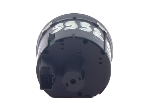 Headlight switch VW TOURAN (5T1) 1.6 TDI | BP31757722I24