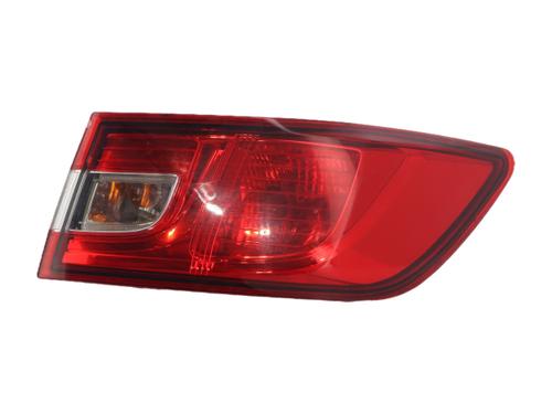 right-taillight-renault-clio-iv-bh_-2012-2013-2014-2015-2016-2017-2018-2019-2020-2021-40440042 main image