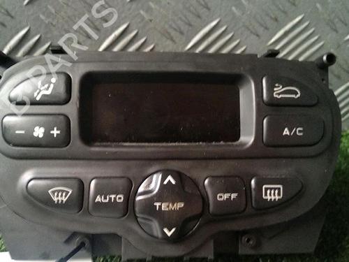 Used Climate control PEUGEOT 206 Hatchback (2A/C) 1.6 16V (109 hp) 30073751