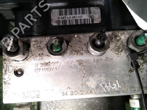 ABS pump RENAULT SCÉNIC II (JM0/1_) 1.9 dCi (JM14) | BP30073425M43