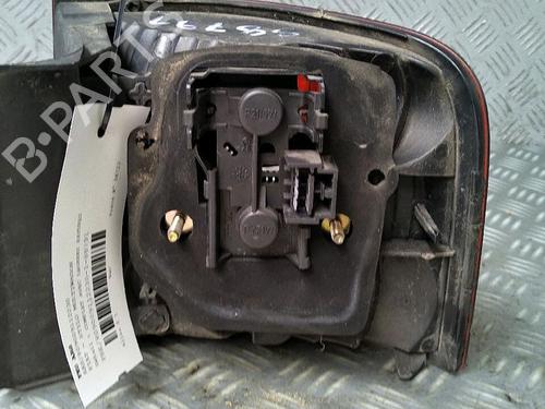 Used Left taillight FIAT STILO Multi Wagon (192_) 1.9 JTD (115 hp) 30070592