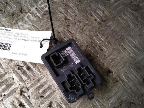 Used Heater resistor CITROËN C4 Grand Picasso II (DA_, DE_) 1.6 BlueHDi 120 (120 hp) 29950851