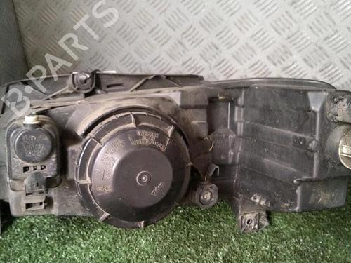 Right headlight PEUGEOT 106 II (1A_, 1C_) 1.1 i | BP30076424C29