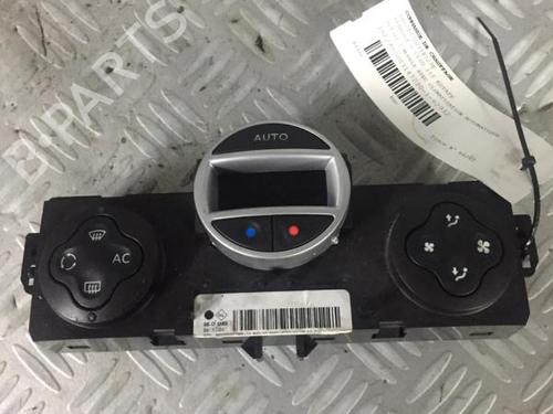 Used Climate control Climate control RENAULT CLIO III Grandtour (KR0/1_) 1.5 dCi (KR0F) (86 hp) 30069161 30069161