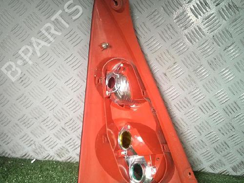 Right taillight PEUGEOT 107 (PM_, PN_) 1.0 | BP29952756C35