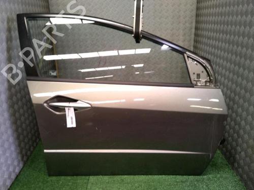 Used Right front door Right front door 30071300 30071300
