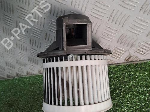 Used Heater blower motor Heater blower motor FIAT 500 (312_) 1.2 (312AXA1A) (69 hp) 30077528 30077528