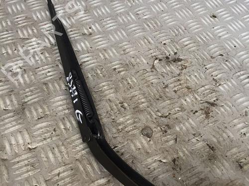 Used Front windshield wiper arm RENAULT SCÉNIC II (JM0/1_) 1.5 dCi (JM1E, JM16) (106 hp) 30069541