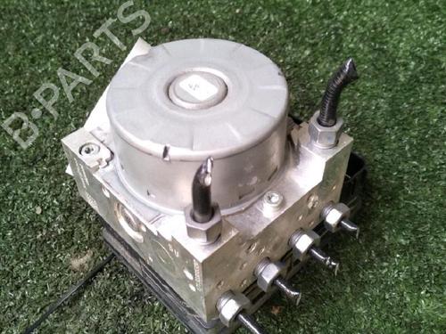 Used ABS pump ABS pump FORD MONDEO V Turnier (CF) 2.0 TDCi (150 hp) 29951183 29951183