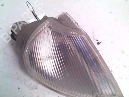 Used Right front indicator Right front indicator RENAULT LAGUNA I (B56_, 556_) 2.2 D (B56F/2) (83 hp) 30075461 30075461