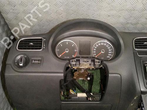 Dashboard VW POLO V (6R1, 6C1) 1.6 TDI | BP30066919C46