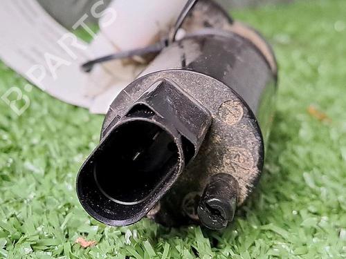 Used Washer pump MERCEDES-BENZ GLA-CLASS (X156) GLA 200 CDI / d (156.908) (136 hp) 30076700