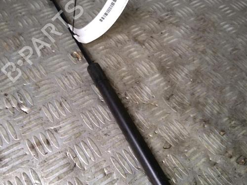 Używane Siłownik maski RENAULT MEGANE IV Hatchback (B9A/M/N_) 1.2 TCe 130 (B9MR) (130 hp) 30070964