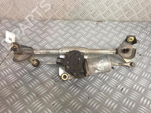 Used Front wiper motor Front wiper motor TOYOTA YARIS (_P1_) 1.0 (SCP10_, SCP10R) (68 hp) 30070098 30070098