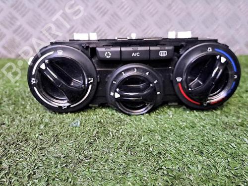 Used Climate control PEUGEOT 208 I (CA_, CC_) 1.2 VTi 68 / PureTech 68 (68 hp) 30076995