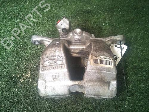 Used Right front brake caliper Right front brake caliper PEUGEOT 3008 II SUV (MC_, MR_, MJ_, M4_) 1.5 BlueHDi 130 (131 hp) 30066665 30066665