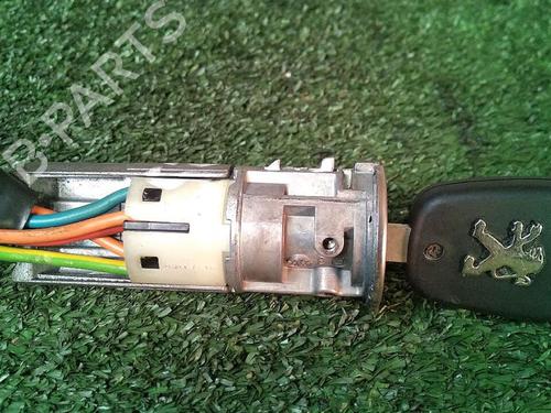 Ignition barrel PEUGEOT 206 Hatchback (2A/C) 1.4 i | BP30073800M48 