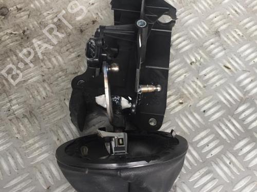 Used Gear lever Gear lever FIAT 500 (312_) 1.2 (312AXA1A) (69 hp) 30069671 30069671