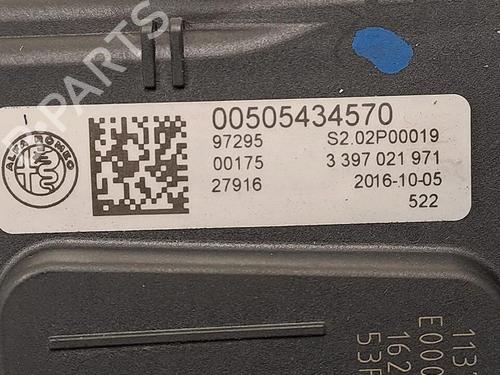 Front wiper motor ALFA ROMEO GIULIA (952_) 2.2 D (952AFA25, 952AFM25, 952ALA25) | BP30064242M29