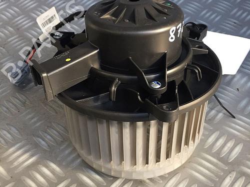 Used Heater blower motor OPEL INSIGNIA A (G09) 2.0 CDTI (68) (110 hp) 30070337