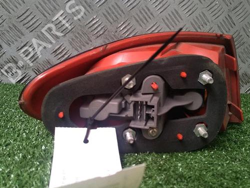 Højre baglygte ALFA ROMEO 147 (937_) 1.9 JTDM 8V (937.AXD1A, 937.AXU1A, 937.BXU1A) (120 hp) 30071493