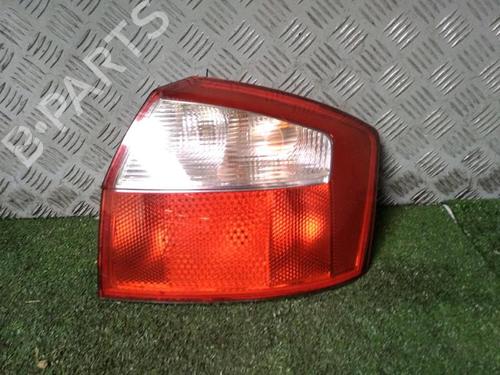 right-taillight-audi-a4-b6-8e2-2000-2001-2002-2003-2004-2005-30072918 main image