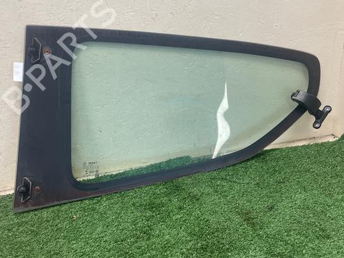 Used Rear right door window Rear right door window 39026188 39026188