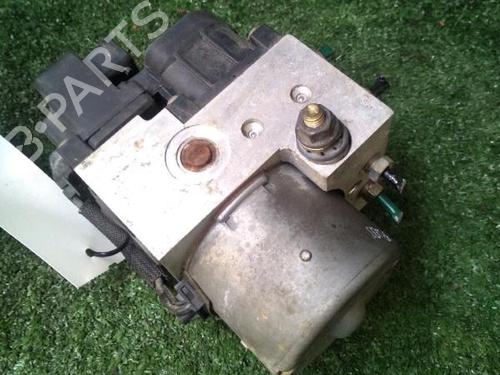 Used ABS pump ABS pump RENAULT CLIO II (BB_, CB_) 1.2 (BB0A, BB0F, BB10, BB1K, BB28, BB2D, BB2H, CB0A,... (58 hp) 30071989 30071989