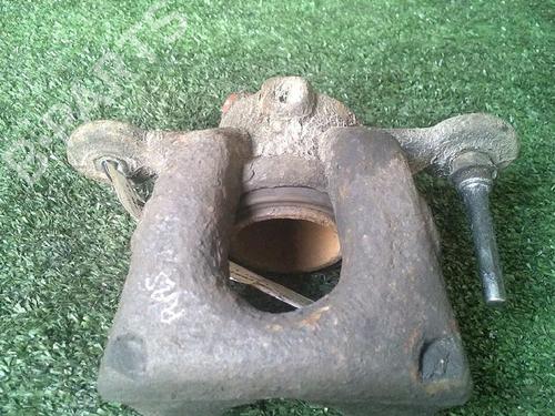 Right front brake caliper BMW 1 (E87) 118 d | BP30066830M104