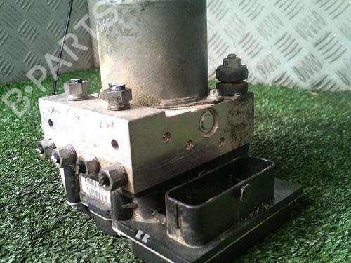 ABS pump PEUGEOT 5008 (0U_, 0E_) 1.6 HDi | BP30075747M43