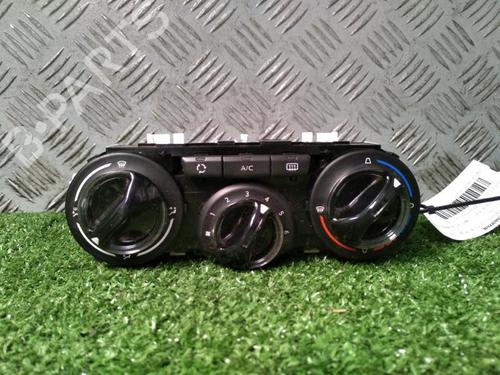 Used Climate control Climate control PEUGEOT 208 I (CA_, CC_) 1.6 BlueHDi 100 (100 hp) 30071318 30071318