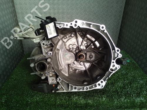 Used Gearbox PEUGEOT 2008 II (UD_, US_, UY_, UJ_, UR_, UC_) 1.2 PureTech 100 (USHNK) (101 hp) 30618113