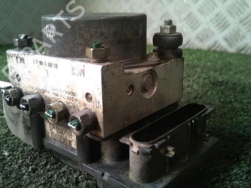 Used ABS pump ABS pump RENAULT CLIO III (BR0/1, CR0/1) 1.5 dCi (C/BR0G, C/BR1G) (68 hp) 30064621 30064621