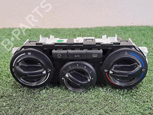 Climate control PEUGEOT 208 I (CA_, CC_) 1.2 VTI 82 | BP29947254I5