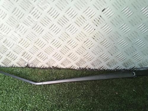 Used Front windshield wiper arm RENAULT CLIO V (B7_) 1.0 TCe 90 (B7MT) (91 hp) 30076374