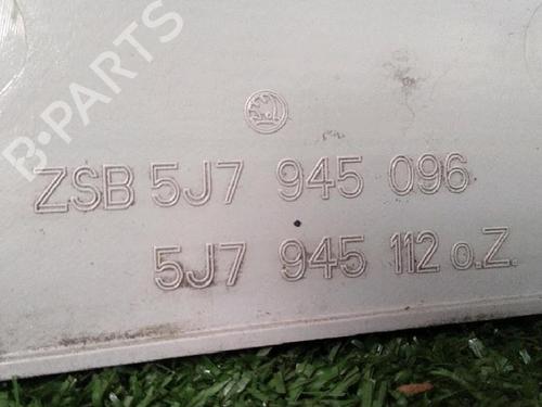 Right taillight SKODA ROOMSTER (5J7) 1.9 TDI | BP30072301C35 